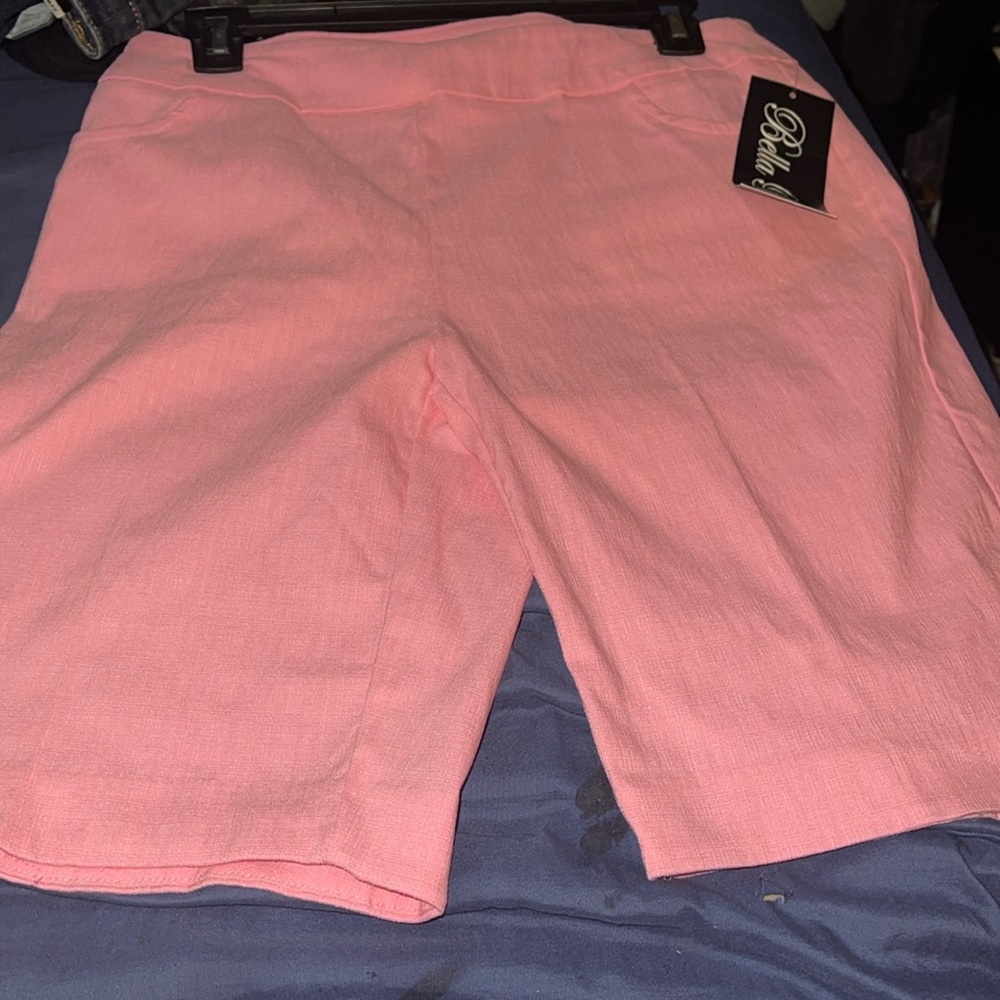 Bella Rose Bermuda shorts